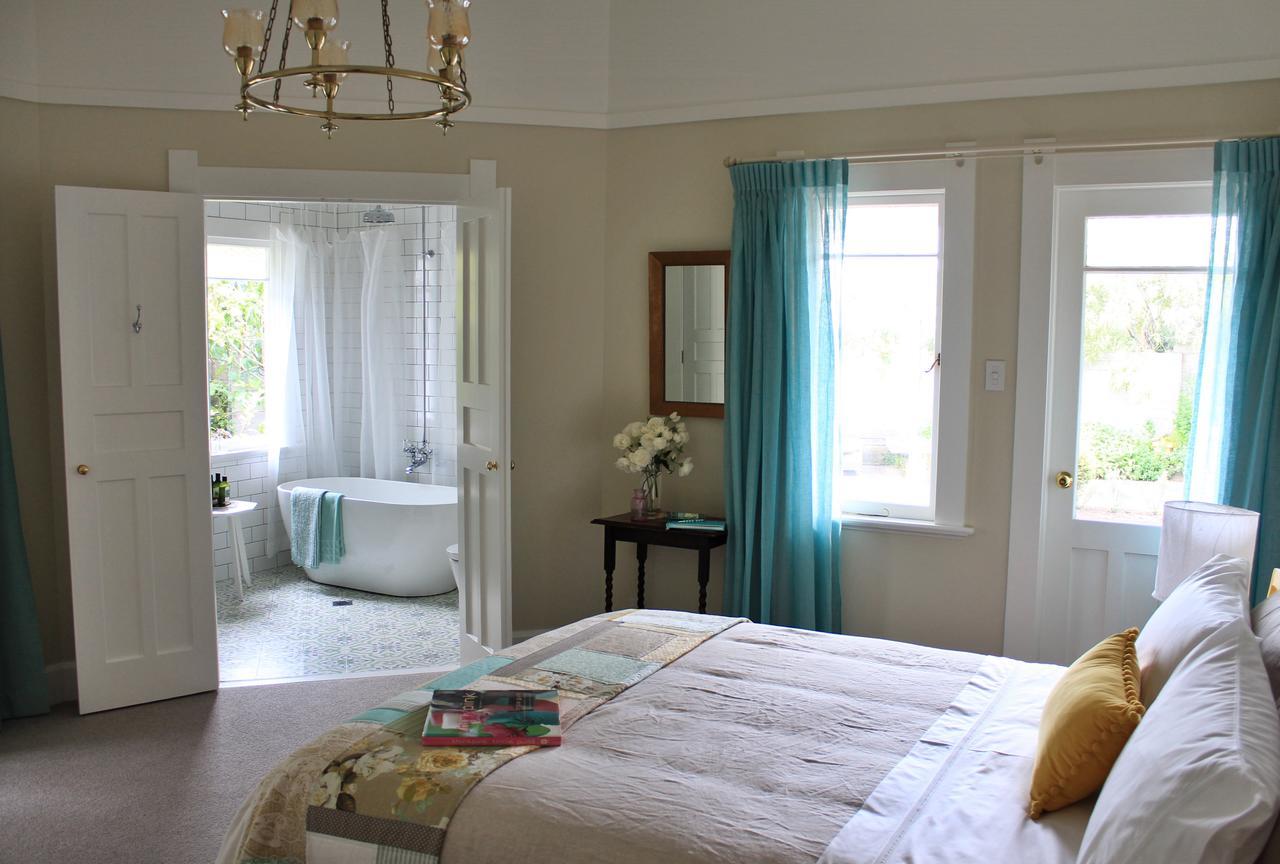 Browns Boutique Bed And Breakfast Whanganui Exteriér fotografie